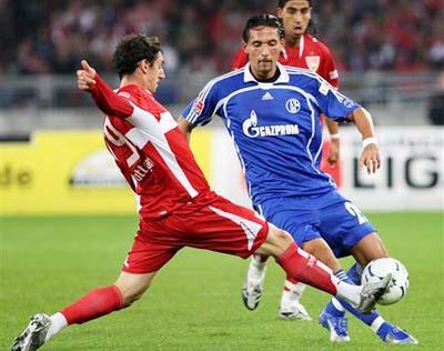 勒沃库森对阵波鸿：药厂回归双线，联赛跟拜仁全力争冠.